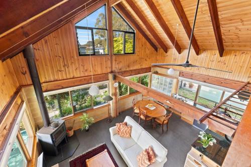 Hazel beach house - 4mins to beach 20min to Broulee in Moruya