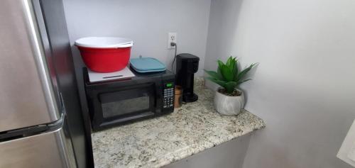 Tiny Home Near Downtown Lenoir City