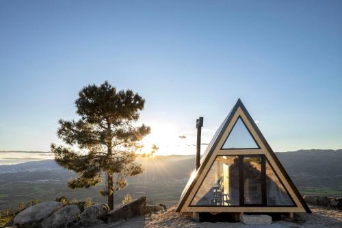 Зовнішній вигляд готелю, TheVagar - Glamping Mountain Shelters in Бельмонте