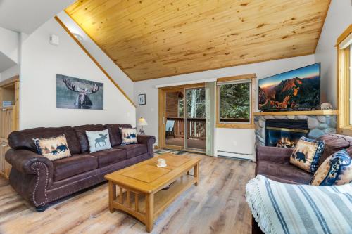 Bugle Pointe A15 by Estes Park Condos