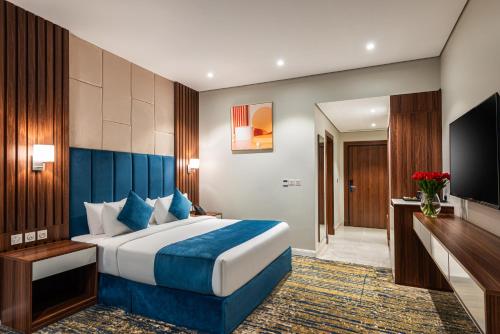 Al Qasr Corniche Room Type - Deluxe King Room