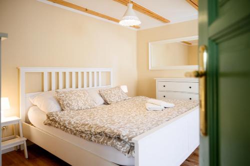 1 double bed, 2 twin beds, 1 sofa bed