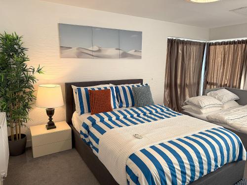 Luxury Rooms - Pick a Room - Free Parking & Kitchen Access, Near Etihad Stadium, The Coop Live & Piccadilly Station, Manchester, Manchester (foto 11)