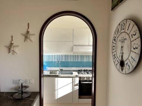 ModernShore - Garden Hideaway in 亞得里亞海的阿爾巴