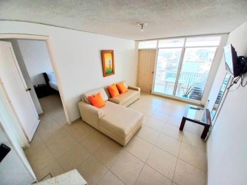 Apartment image 8