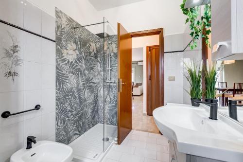 Near Metro A - Modern Boho Style Apartment, Roma (foto 5)
