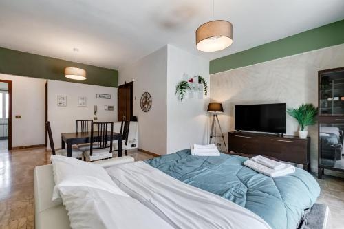 Near Metro A - Modern Boho Style Apartment, Roma (foto 8)