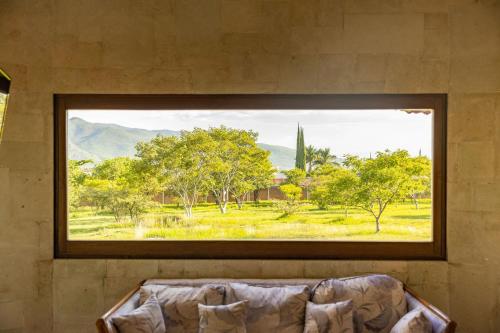 Casa Jacarandas - Serenity and Panoramic Views in Tlalixtac
