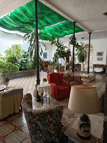 المرافق, Casa rosa 4 in مرسيدس