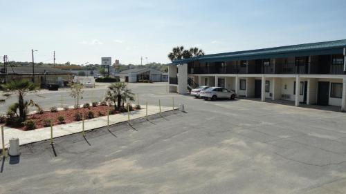 Western Inn - Pensacola - 숙소 외관