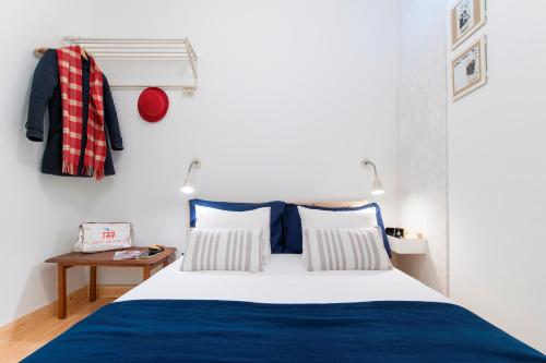 Apartments in Historical Lisbon - image 13