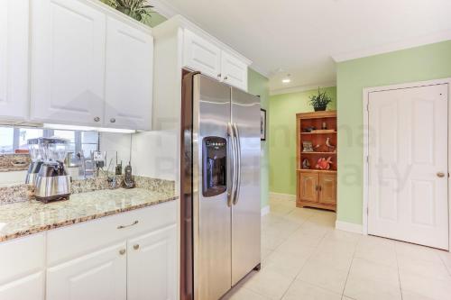 241 S Fletcher townhouse - image 6