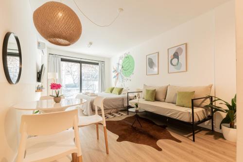 Fliphaus Azcuenaga 1800 'A' Loft in Recoleta Mall
