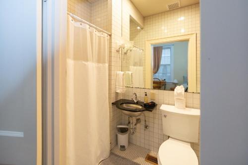 Historic 4br Trinity Park Home Near Duke