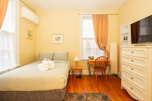 Historic 4br Trinity Park Home Near Duke