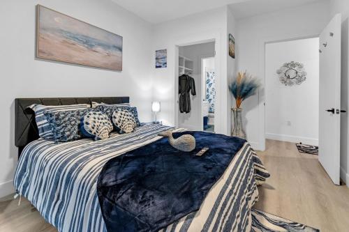 Blue Bliss Indoor Pool, FREE Parking, Near NYC