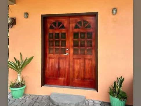 The Jungle Escape Apartment 01 in ฌาลูสล์