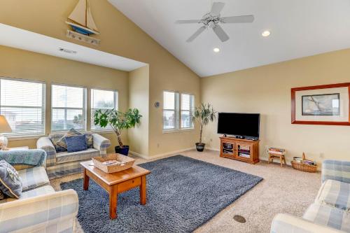 Oceanview Home w balcony in Fernandina Beach, USA