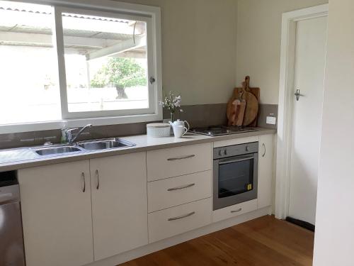 Orange Tree Cottage in Whitfield