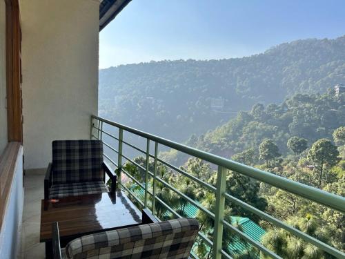 Hadley Inn (Hotel in Kasauli) in Dharampur