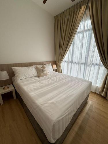 Comfy Stay Near Aman Central with Infinity Pool Comfy Stay Near Aman Central with Infinity Pool