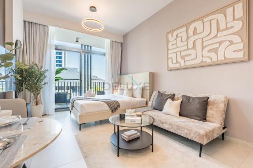 Near Dubai Miracle Garden Studio with Community Views Balcony, Legacy by Sunrise, Arjan-Dubailand by Deluxe Holiday Homes, Dubaj