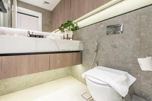 Near Dubai Miracle Garden Studio with Community Views Balcony, Legacy by Sunrise, Arjan-Dubailand by Deluxe Holiday Homes, Dubái (foto 9)