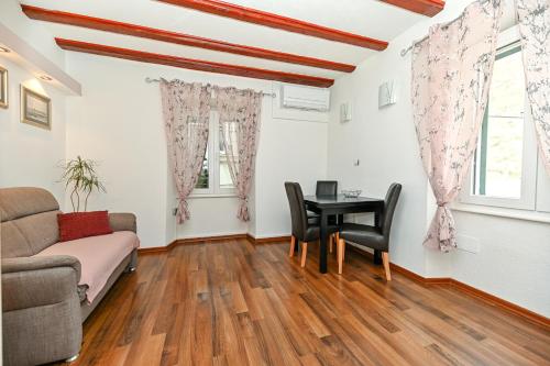 Apartment Aldora 5