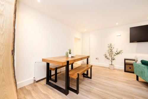JOIVY 3BR Flat in Haymarket with Free Parking, Edinburgh (Foto 5)