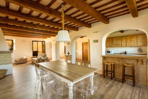 Létesítmények, Villa Vernaschi in Santa Maria Nuova