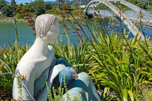 Riverside Apartment Riverside Apartment