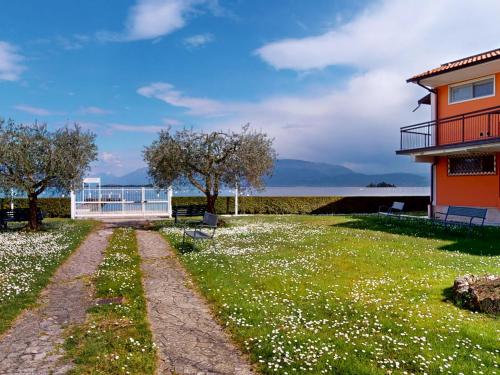 Casa Marisol by Bookinggardalake