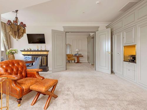 Junior King Suite