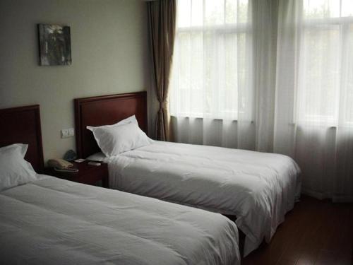 GreenTree Inn Nanjing Yuhuatai Scenic Spot China Gate Subway Station Express Hotel