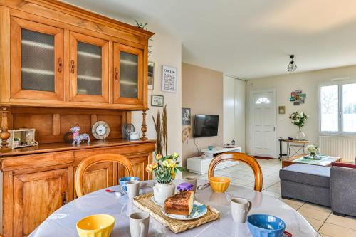 Les Pinsons - Jardin - Parking - Wifi in ชาลอง