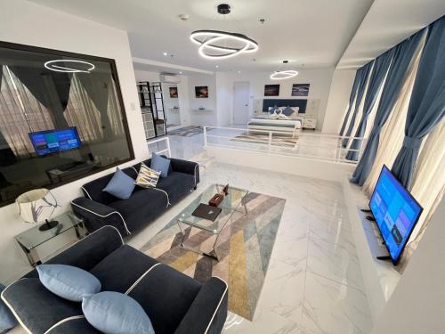 room detail thumbnail 0