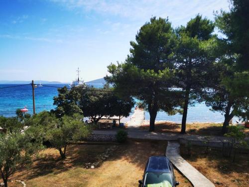 . Studio Apartments Darija