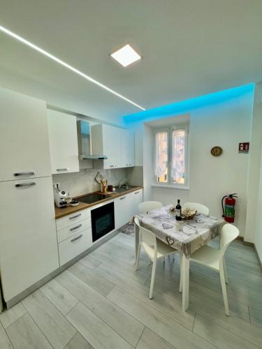 holiday home modern 2 rooms near colosseo, Rom (Foto 2)