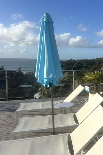 Surrounding environment, Palm Breeze Seaview 95m Apartment -privately owned & managed- Waiheke Island Resort in Waiheke Island