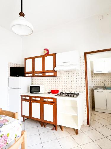 JES - SOLO A pochi passi dal mare