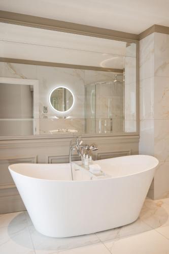 Зручності, Culloden Estate and Spa in Голівуд