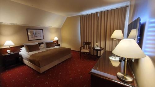 Hotel Garden Club - Hôtel - Braşov