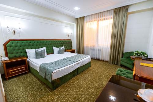 room detail thumbnail 0