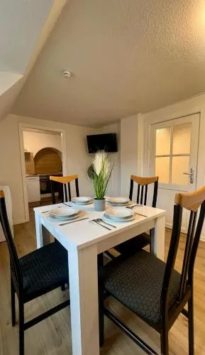 2,5-Zimmer-Dachgeschoss Monteurwohnung in Neumünster, Deutschland