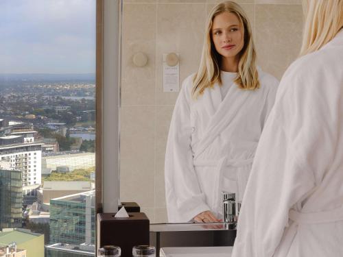 Sofitel Sydney Darling Harbour - image 10