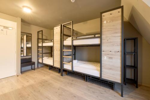 Hotel Rotterdam - image 13