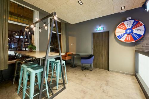 Hotel Rotterdam - image 4