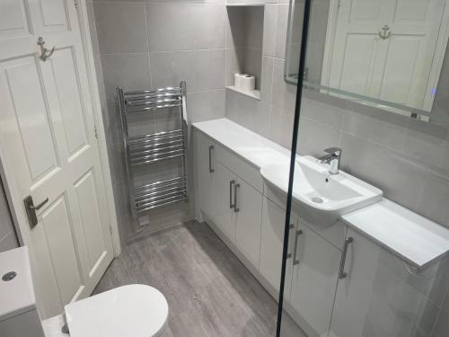 Wildings Hotel - image 11