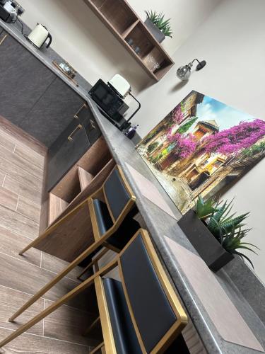 Oak field Cottages Belfast open plan studio stunning & tranquil in Magheralave