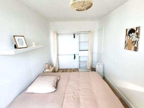 Chambre PRIVÉE dans appartement PARTAGÉ - Cenon - Tram A - WIFI - Ref A1 Chambre PRIVÉE dans appartement PARTAGÉ - Cenon - Tram A - WIFI - Ref A1